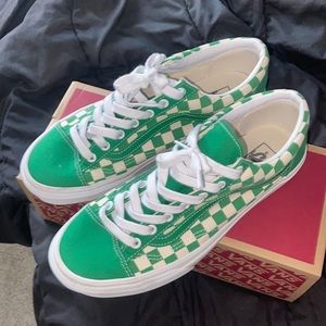 Size 10 men’s shoes for sale👟 We can negotiate.